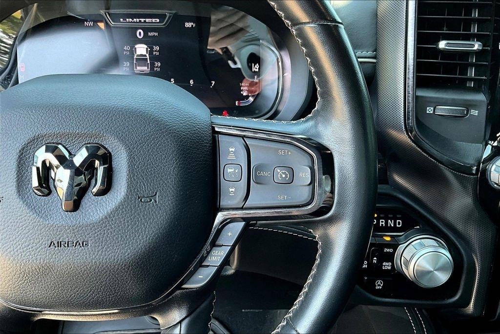 RAM 1500 Limited Crew Cab SWB 4WD 2023