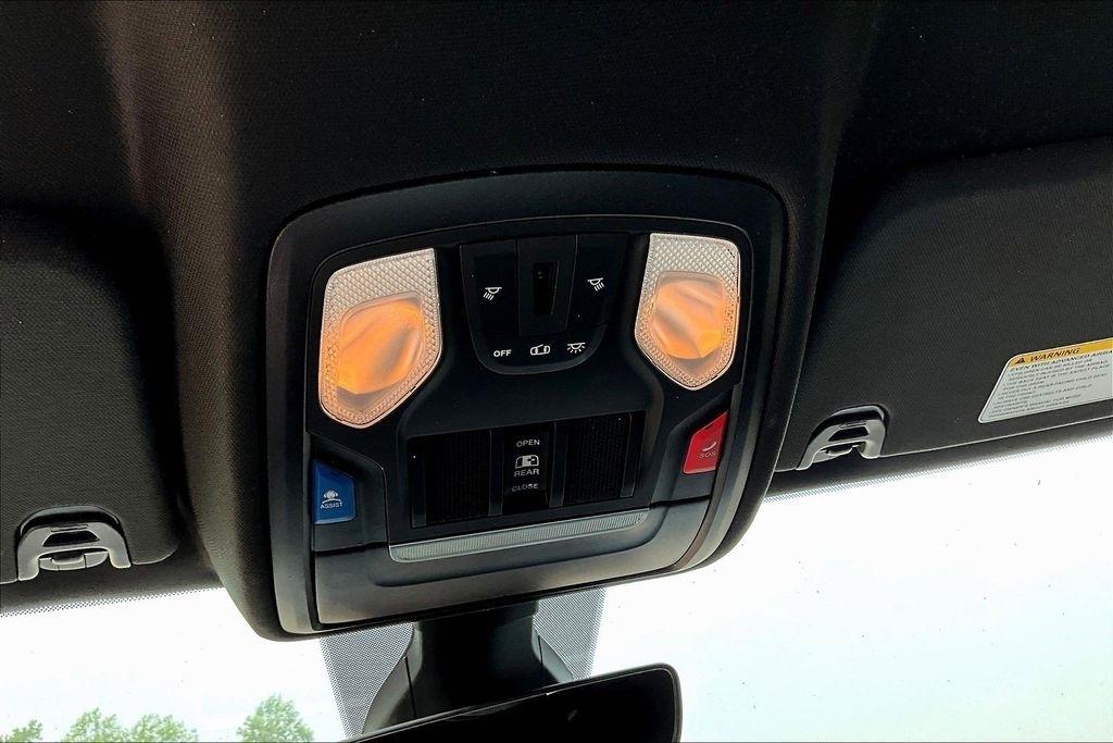 RAM 1500 Big Horn Quad Cab 2WD 2023