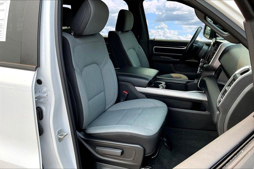 RAM 1500 Big Horn Quad Cab 2WD 2023
