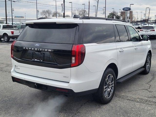 Ford Expedition MAX XLT 4WD 2025