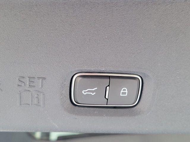 Ford Expedition MAX XLT 4WD 2025