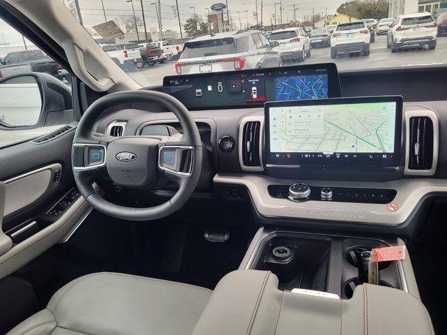 Ford Expedition MAX XLT 4WD 2025