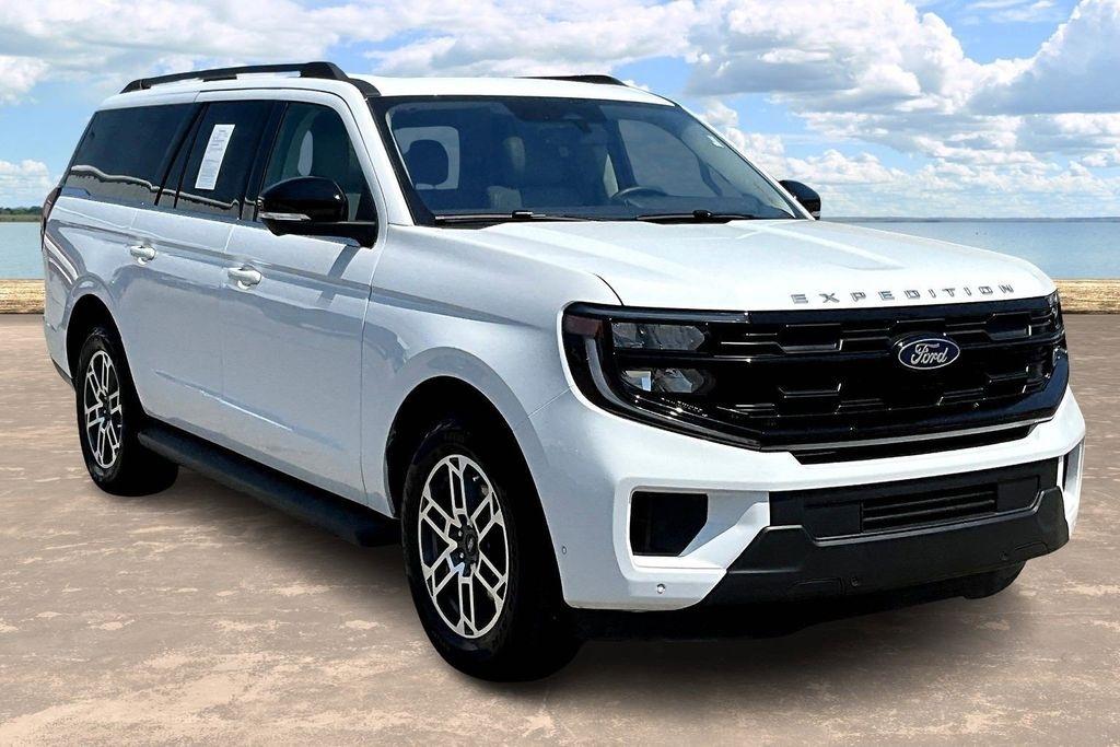 2025 Ford Expedition MAX XLT 4WD
