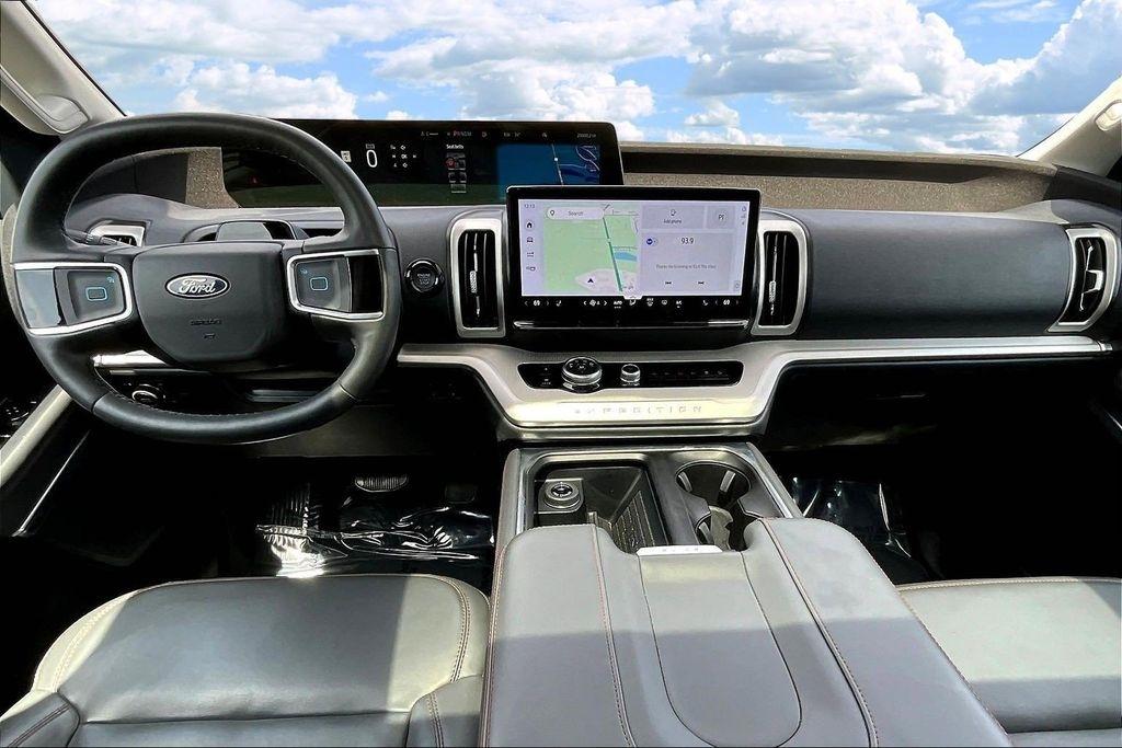 Ford Expedition  2025