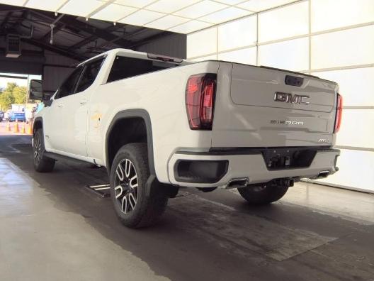 GMC Sierra 1500 AT4 Crew Cab 4WD 2024