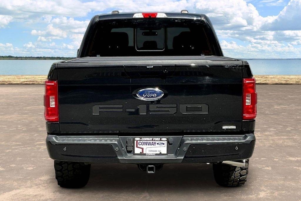 View vehicle photo 5