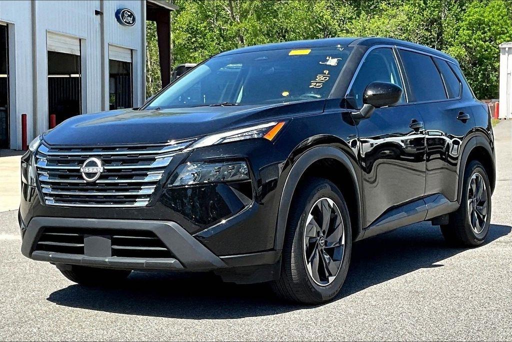 Nissan Rogue SV 2025