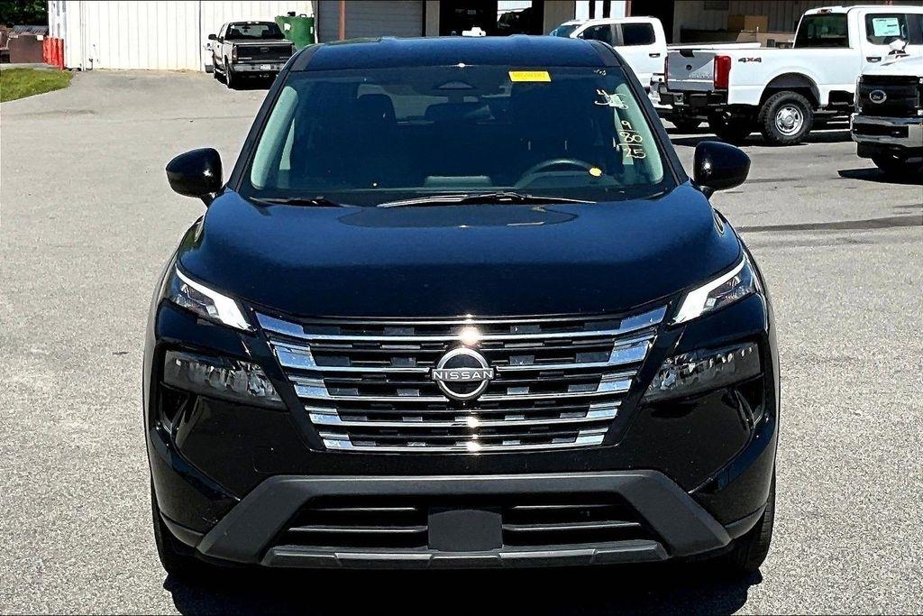 Nissan Rogue SV 2025