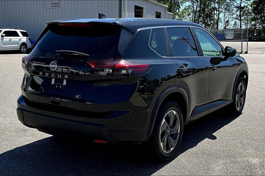 Nissan Rogue SV 2025