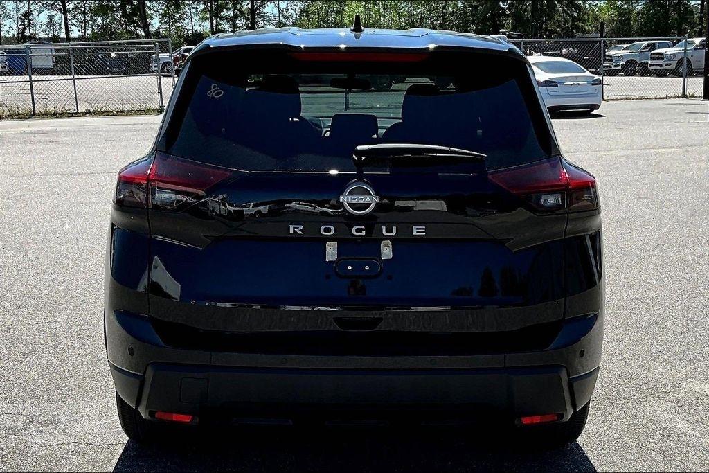 Nissan Rogue SV 2025