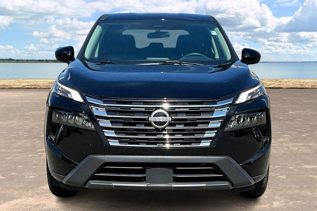 Nissan Rogue SV 2025