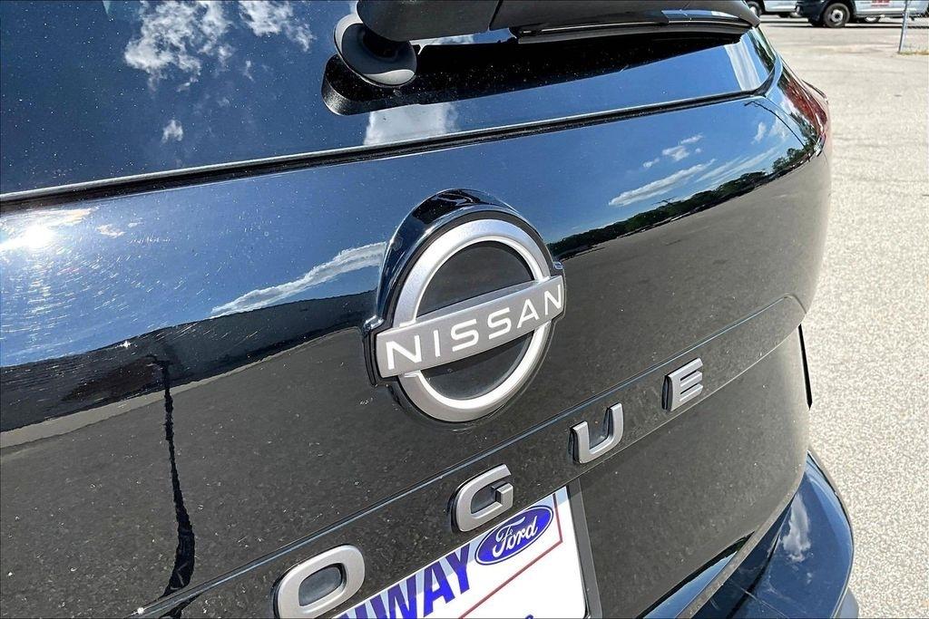 Nissan Rogue SV 2025