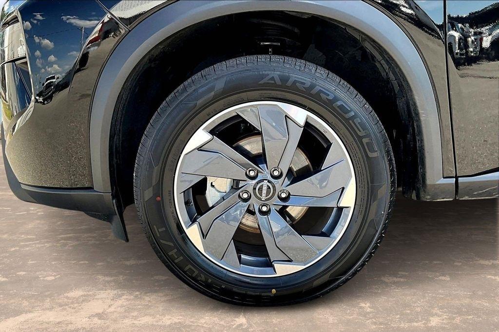 Nissan Rogue SV 2025