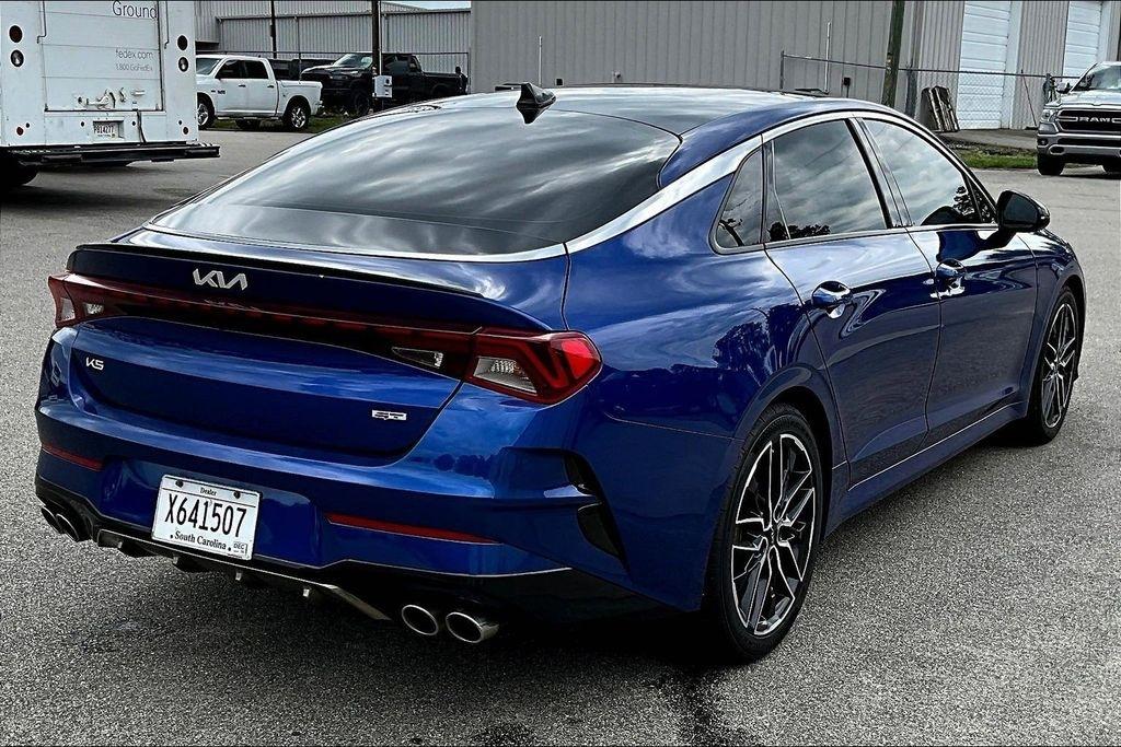 View vehicle photo 5