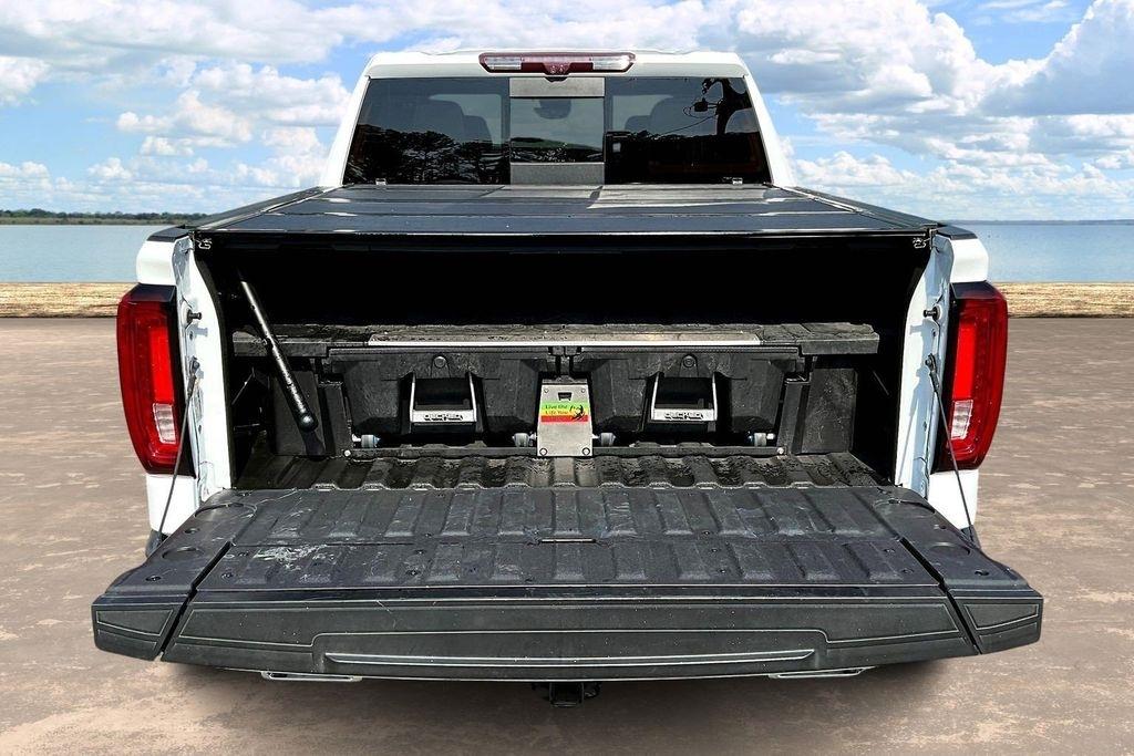 GMC Sierra 1500 Denali Crew Cab Short Box 4WD 2023