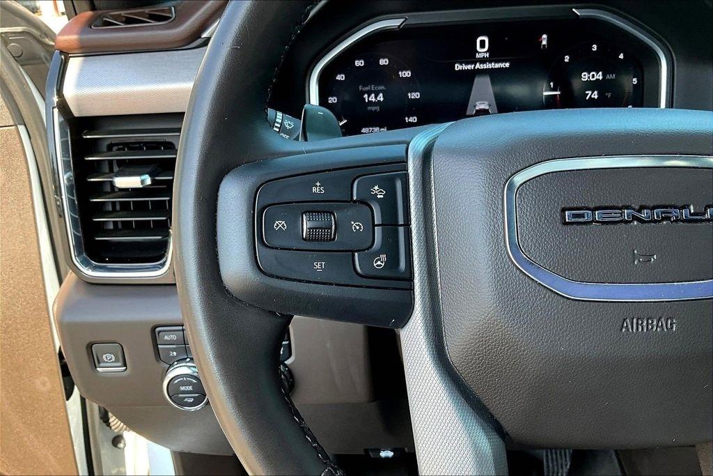 GMC Sierra 1500 Denali Crew Cab Short Box 4WD 2023