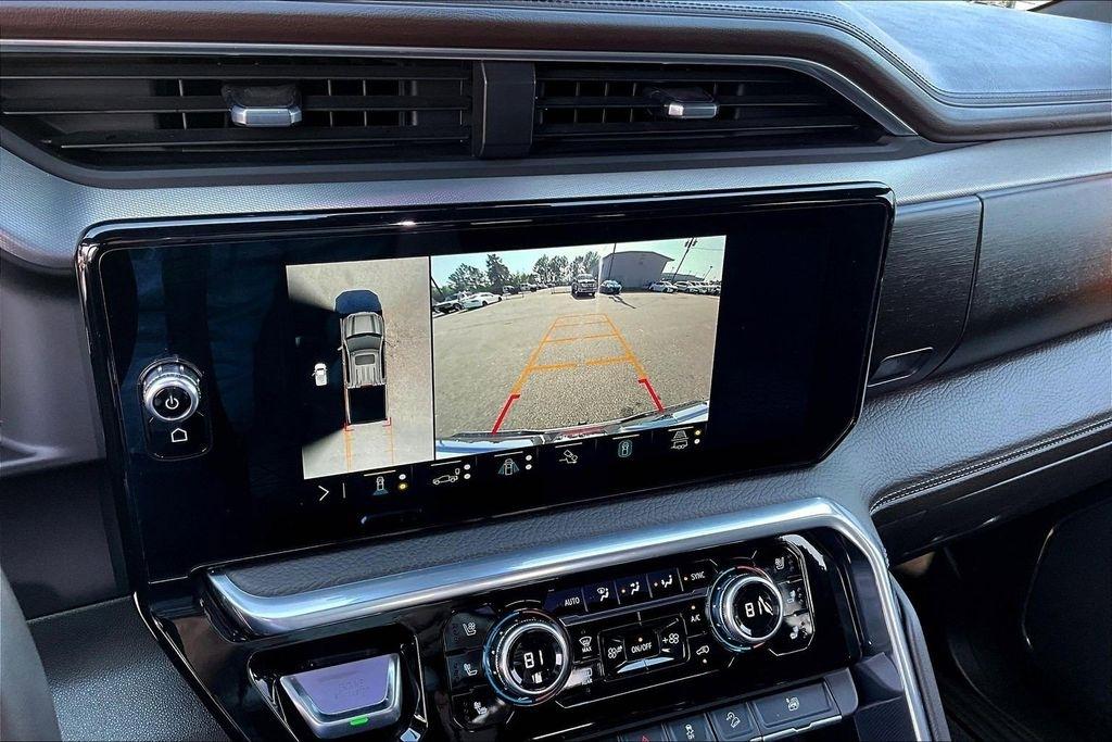 GMC Sierra 1500 Denali Crew Cab Short Box 4WD 2023