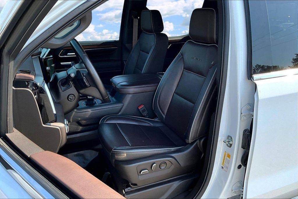 GMC Sierra 1500 Denali Crew Cab Short Box 4WD 2023