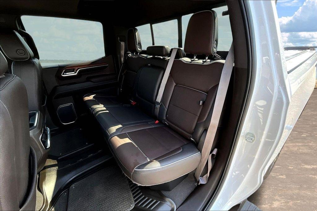 GMC Sierra 1500 Denali Crew Cab Short Box 4WD 2023