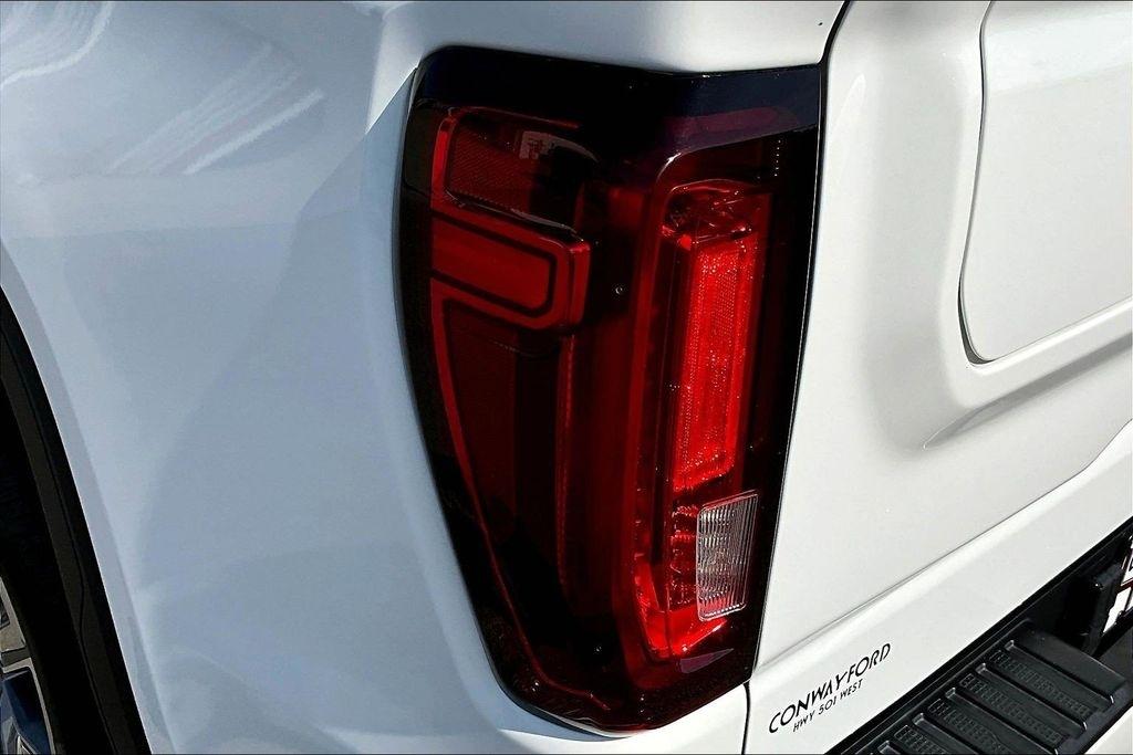 GMC Sierra 1500 Denali Crew Cab Short Box 4WD 2023