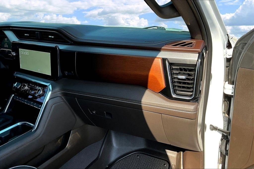 GMC Sierra 1500 Denali Crew Cab Short Box 4WD 2023