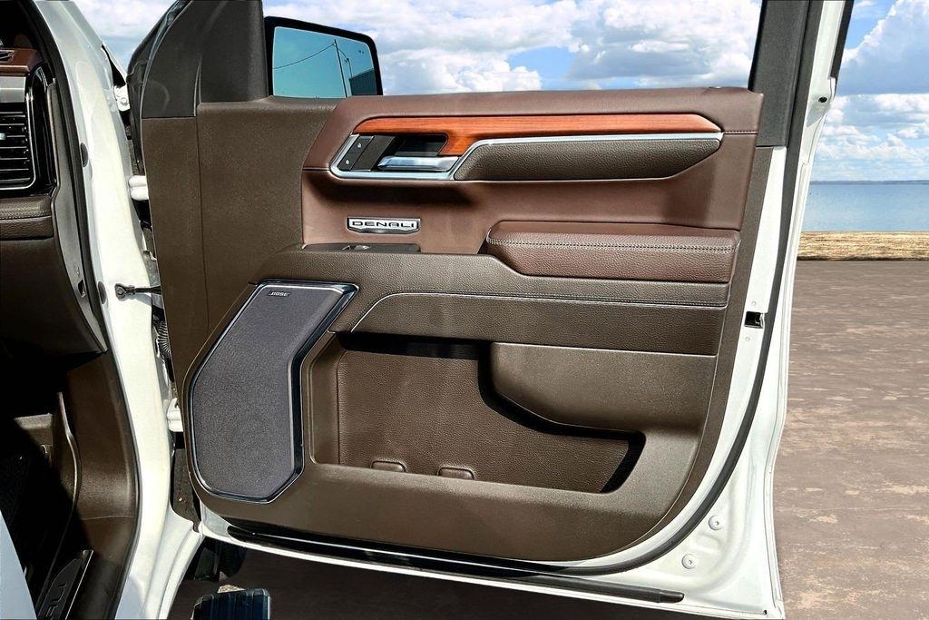 GMC Sierra 1500 Denali Crew Cab Short Box 4WD 2023