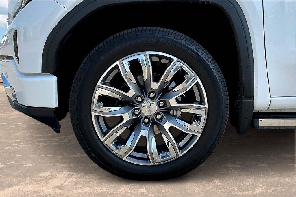 GMC Sierra 1500 Denali Crew Cab Short Box 4WD 2023
