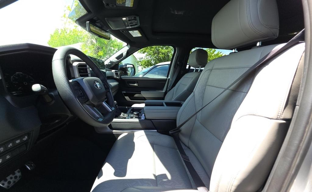 Toyota Tundra Limited CrewMax 4WD 2025