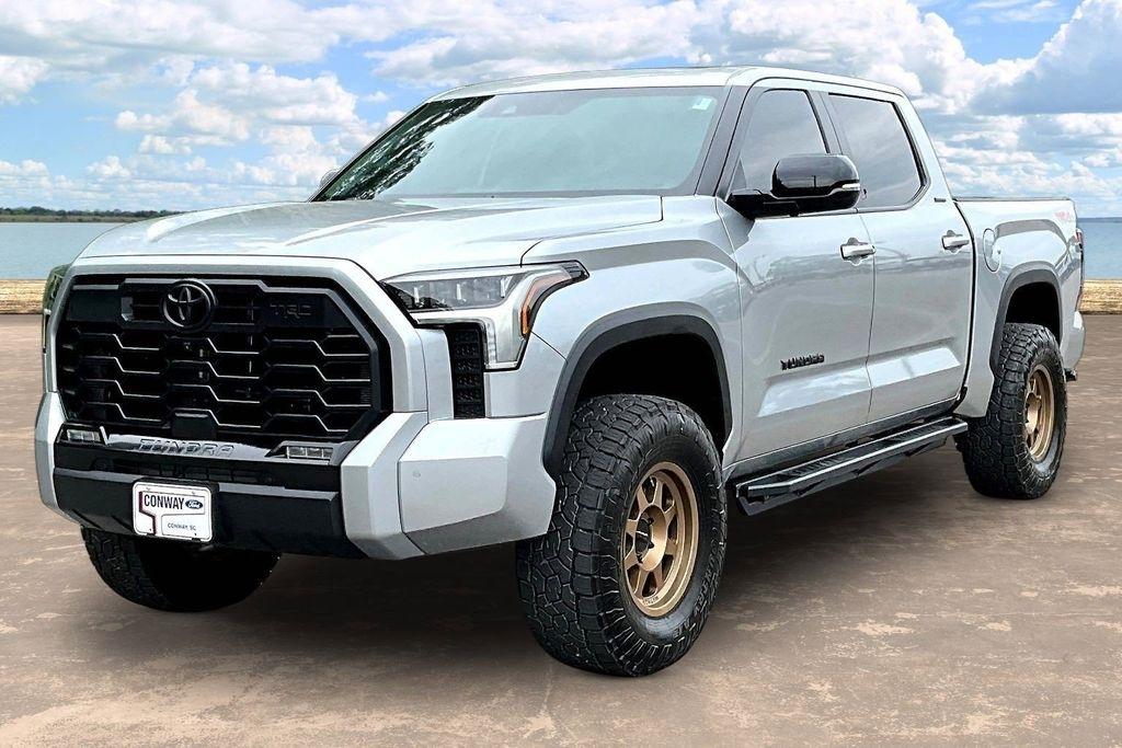 Toyota Tundra Limited CrewMax 4WD 2025