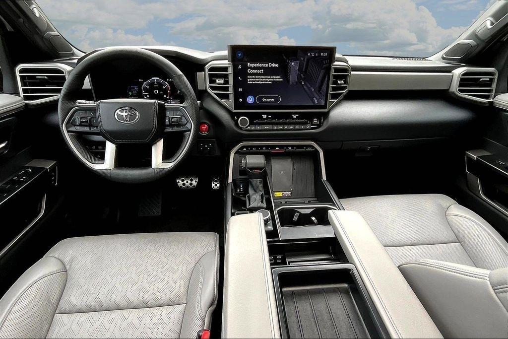 Toyota Tundra Limited CrewMax 4WD 2025