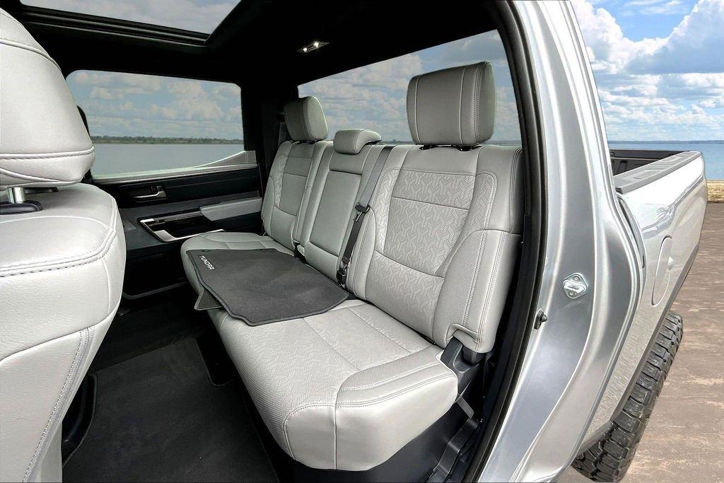 Toyota Tundra Limited CrewMax 4WD 2025