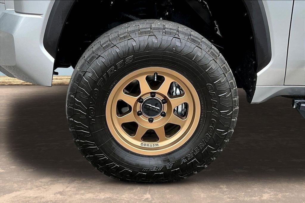Toyota Tundra Limited CrewMax 4WD 2025