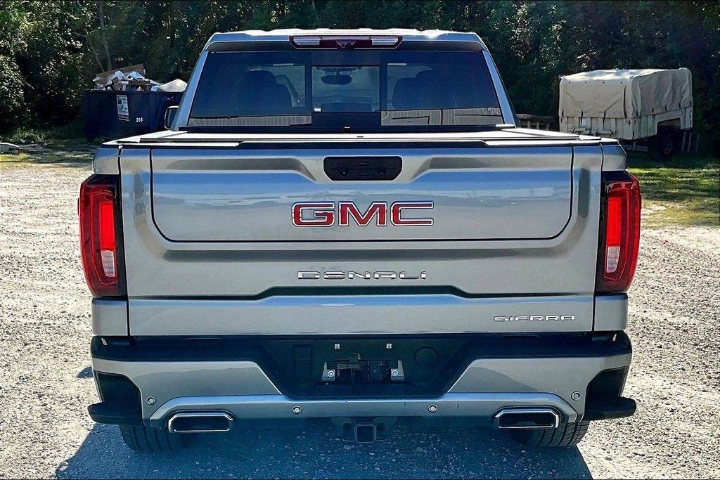 GMC Sierra 1500 Denali Crew Cab Short Box 4WD 2026
