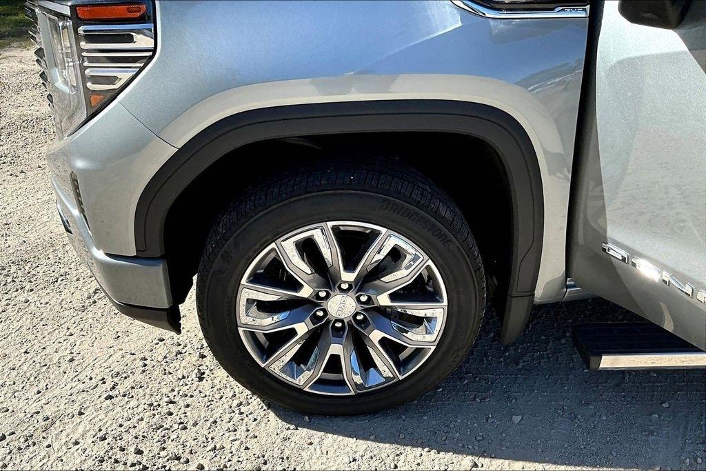 GMC Sierra 1500 Denali Crew Cab Short Box 4WD 2026