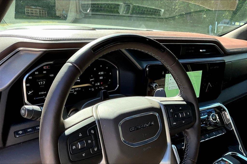 GMC Sierra 1500 Denali Crew Cab Short Box 4WD 2026