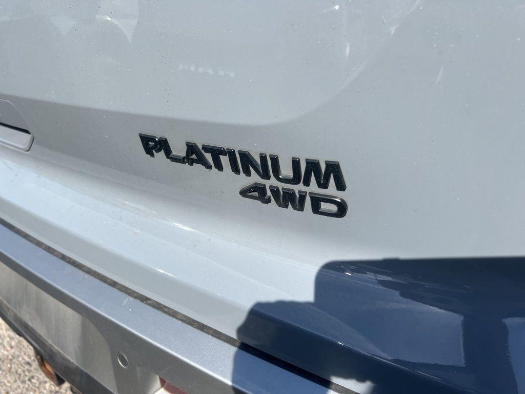 Nissan Pathfinder Platinum 4WD 2024