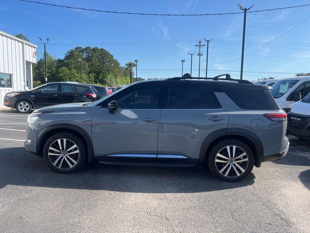 Nissan Pathfinder Platinum 4WD 2024