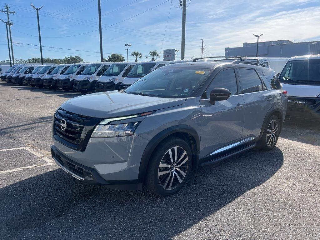 Nissan Pathfinder Platinum 4WD 2024