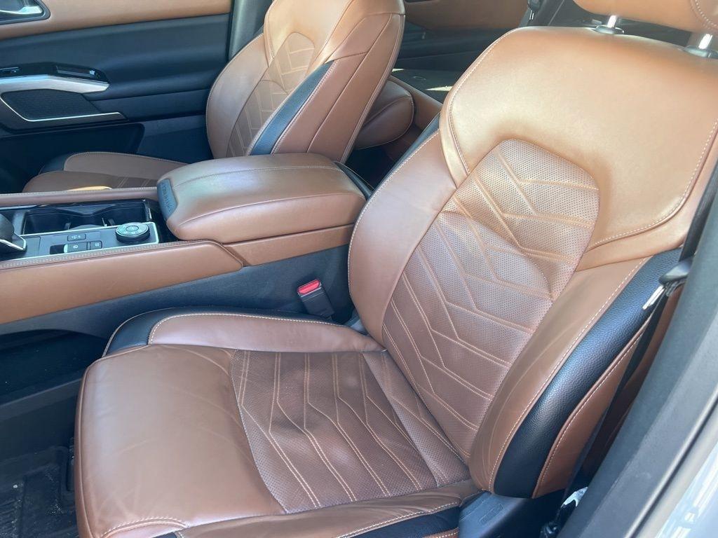 Nissan Pathfinder Platinum 4WD 2024