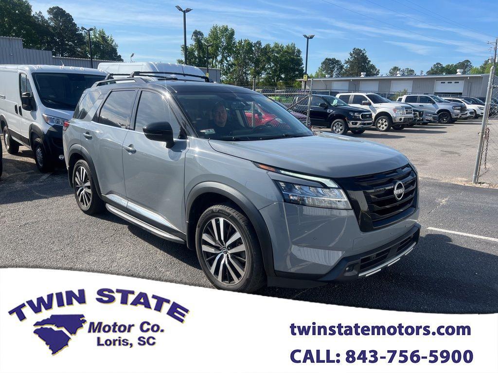 Nissan Pathfinder Platinum 4WD 2024