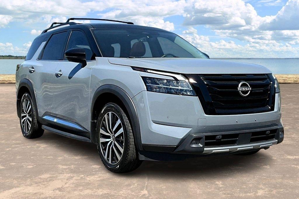 2024 Nissan Pathfinder Platinum 4WD
