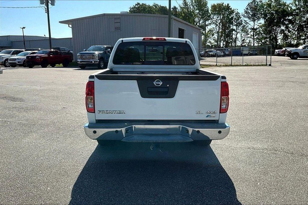 Nissan Frontier PRO-4X Crew Cab 5AT 4WD 2017