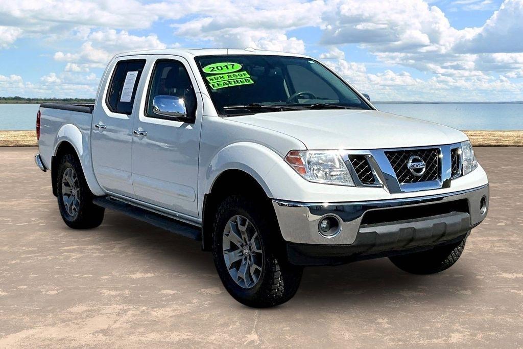 2017 Nissan Frontier PRO-4X Crew Cab 5AT 4WD