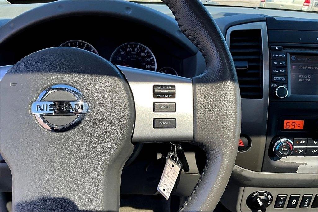 Nissan Frontier PRO-4X Crew Cab 5AT 4WD 2017