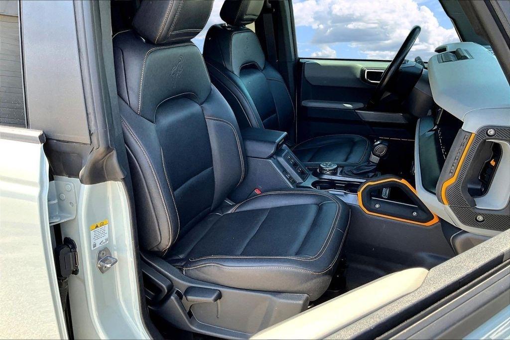 Ford Bronco Base 4-Door w/Advanced 2023