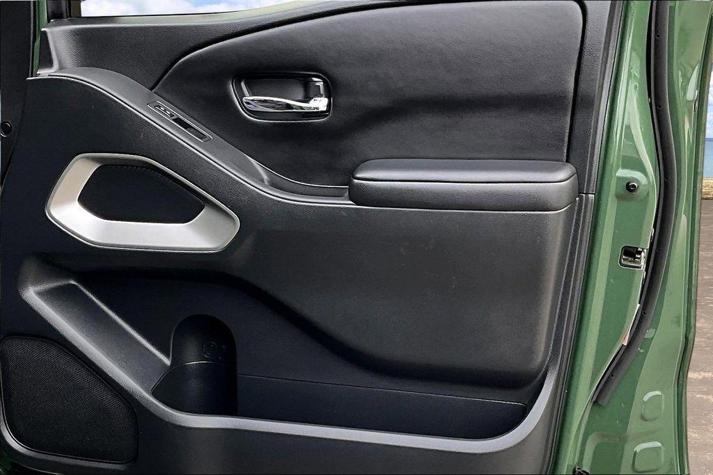 Nissan Frontier S Crew Cab 2WD 2025