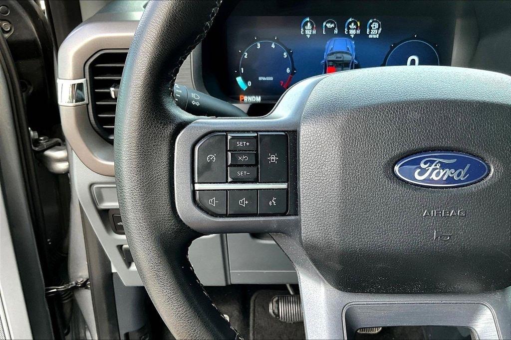 Ford F-150 XLT SuperCrew 4WD 2025
