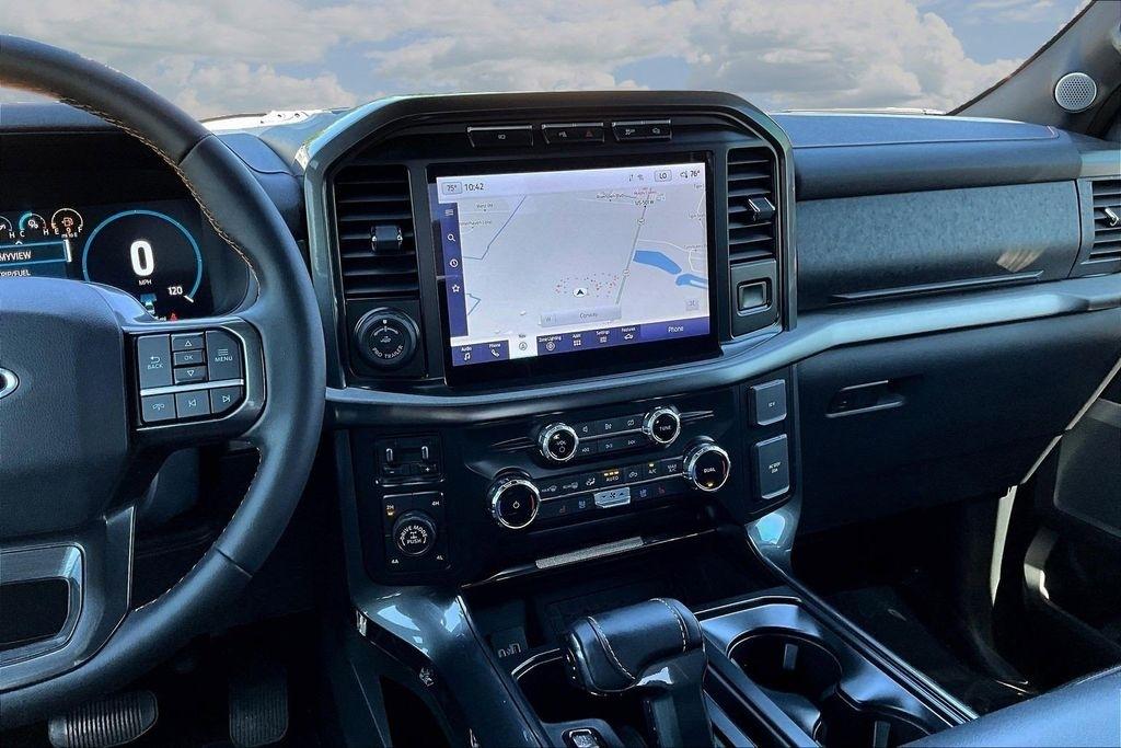 Ford F-150 Lariat SuperCrew 5.5-ft. Bed 4WD 2023