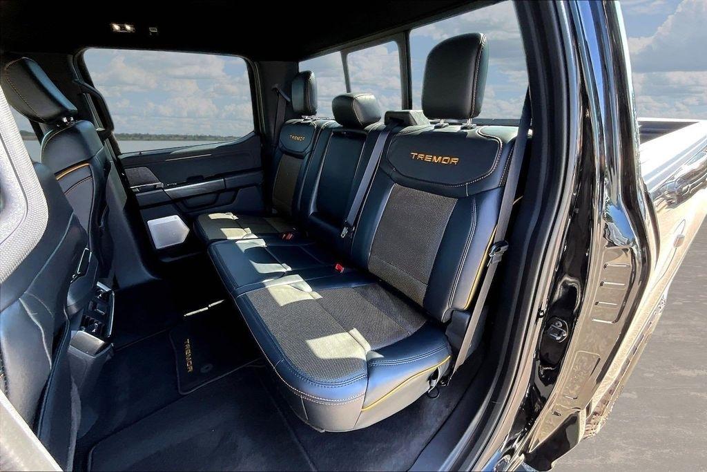 Ford F-150 Lariat SuperCrew 5.5-ft. Bed 4WD 2023