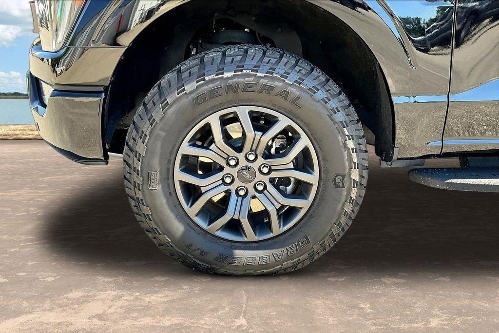 Ford F-150 Lariat SuperCrew 5.5-ft. Bed 4WD 2023